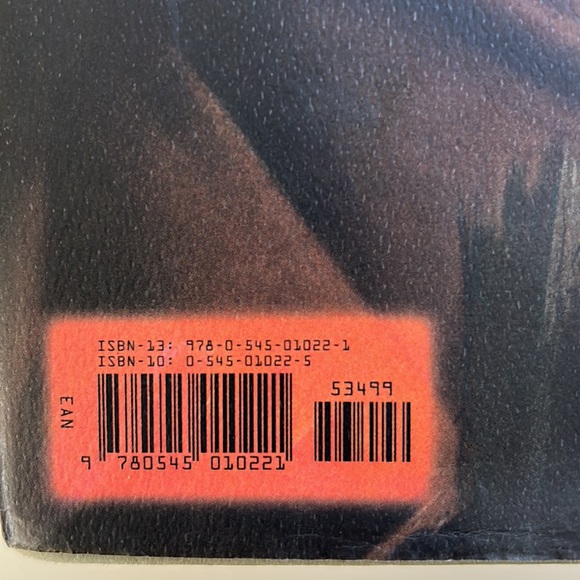 Harry Potter And The Deathly Hallows - First Edition - Pristine Condition - $35 - Picture 4 of 5